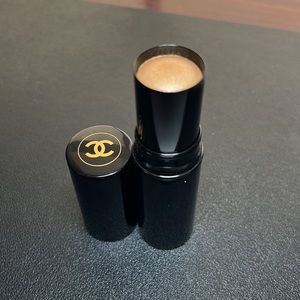 Chanel Highlight in the shade OR.